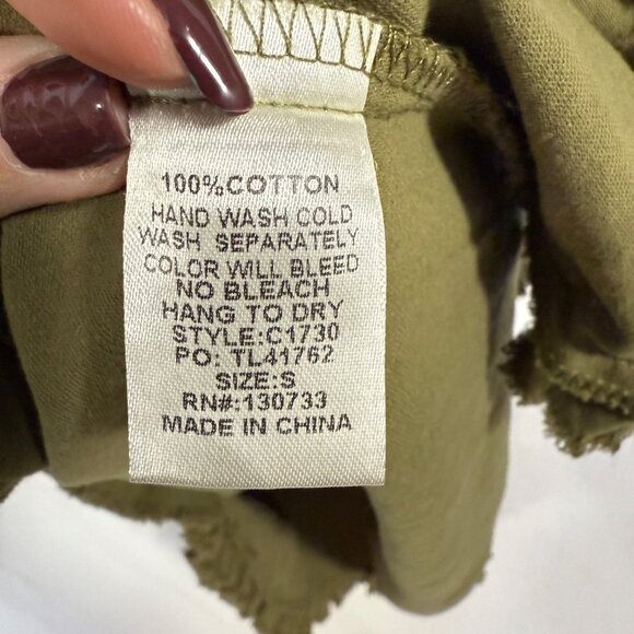 Umgee Short Sleeve Round Neck Ruffle Trim Olive Green Dress w/ Pockets Sz S NWT - Picture 5 of 9